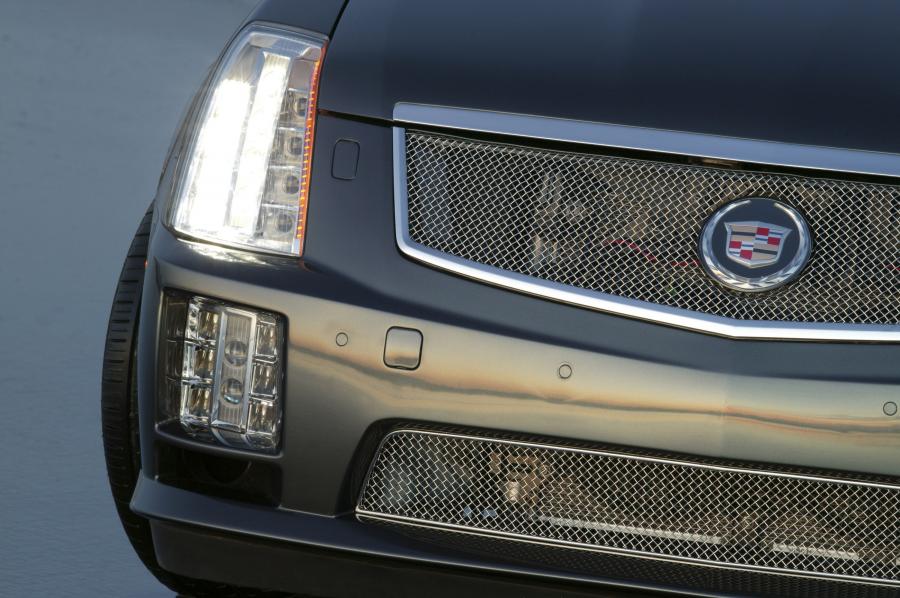  Cadillac STS SAE 100 2005 года  (фото 2 из 37)
